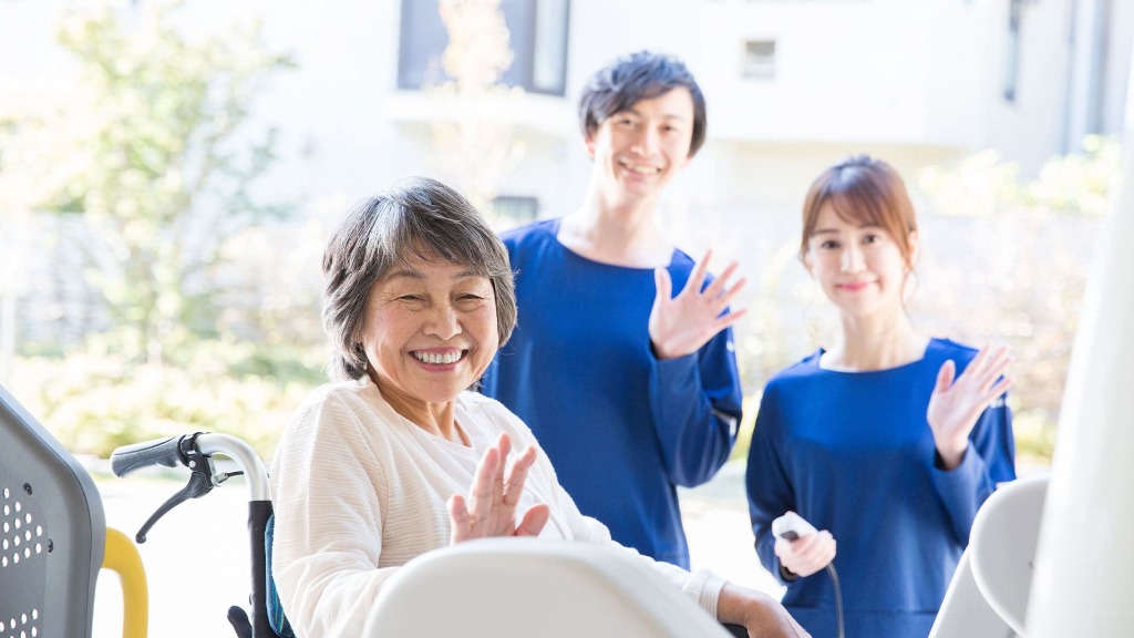 デイサービスへの送迎ドライバーや介護に携わる看護師の求人をお探しなら焼津市の当施設へご応募ください。